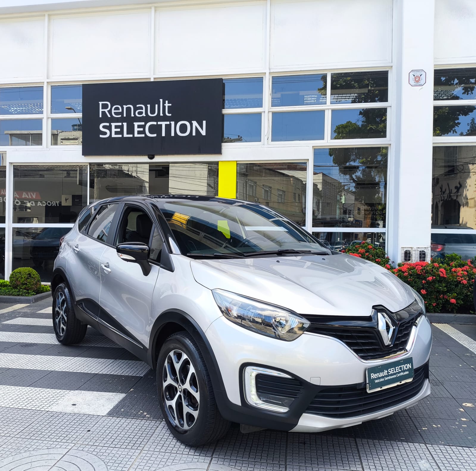Renault-CAPTUR-CAPTUR LIFE 16A