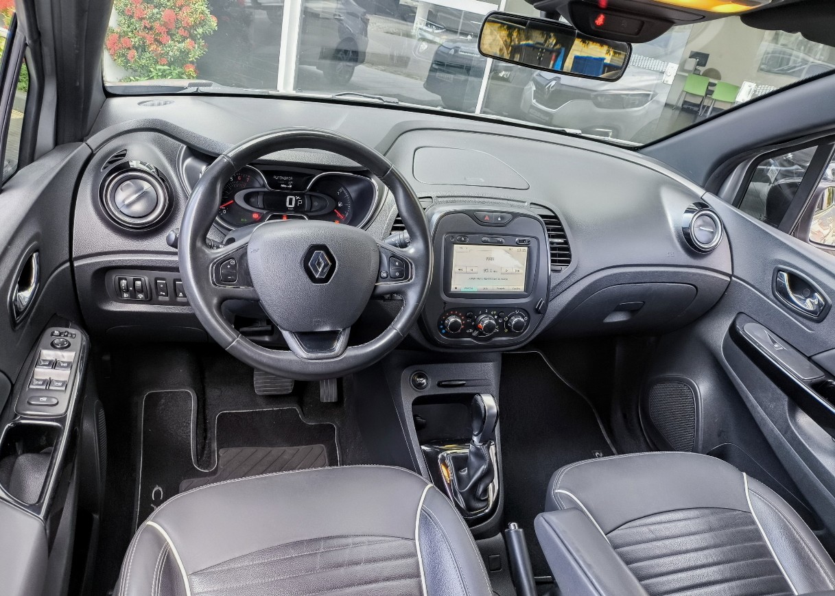 Renault-CAPTUR-CAPTUR LIFE 16A