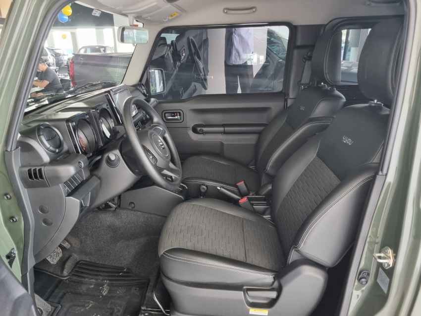 Suzuki-JIMNY-1.5 GASOLINA SIERRA 4YOU 4X4 AUTOMÁTICO
