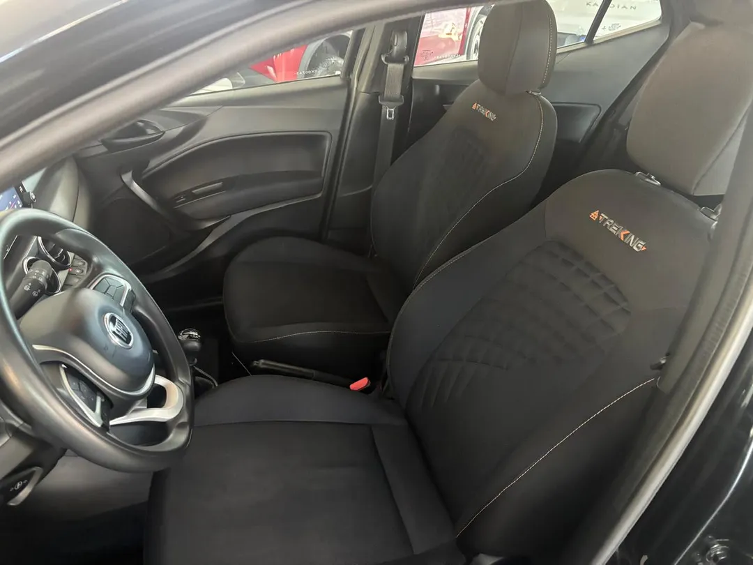 fiat argo argo trekking 1.3 8v flex