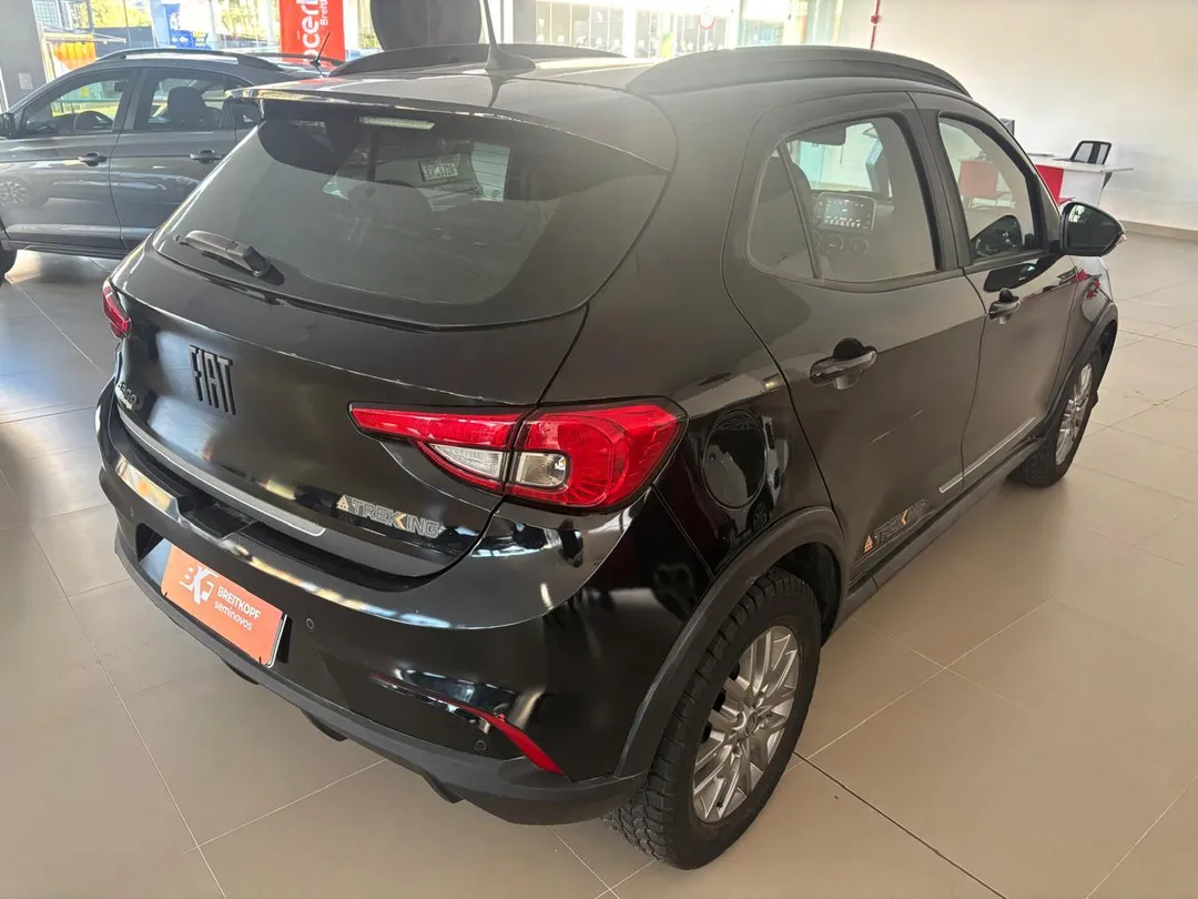 fiat argo argo trekking 1.3 8v flex