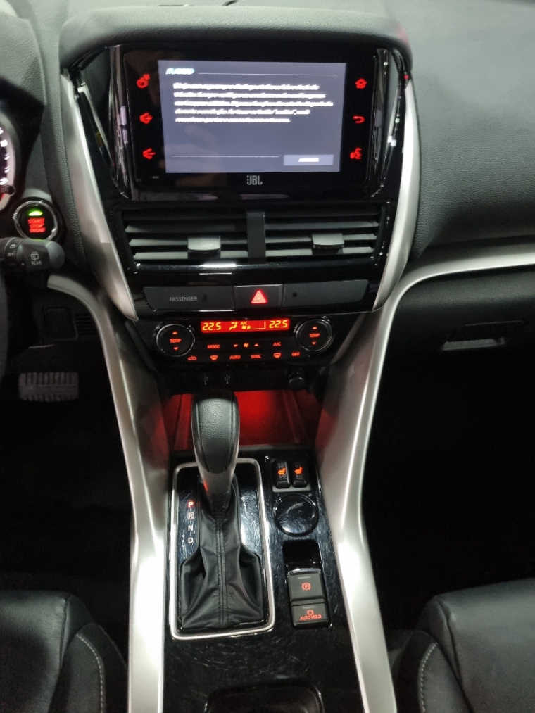 Mitsubishi-ECLIPSE CROSS-1.5 MIVEC TURBO GASOLINA HPE CVT