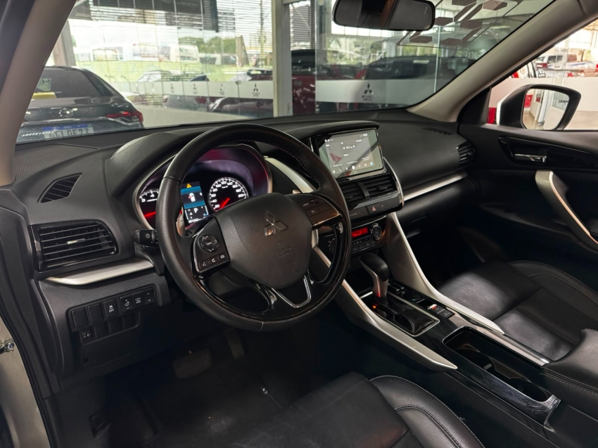 Mitsubishi-ECLIPSE CROSS-1.5 MIVEC TURBO GASOLINA HPE CVT