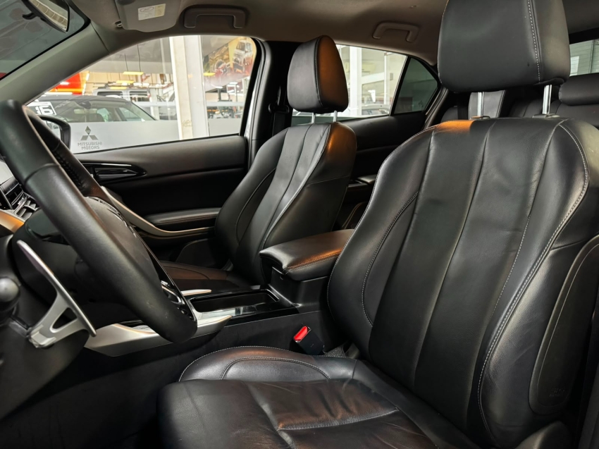 Mitsubishi-ECLIPSE CROSS-1.5 MIVEC TURBO GASOLINA HPE CVT