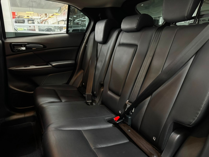 Mitsubishi-ECLIPSE CROSS-1.5 MIVEC TURBO GASOLINA HPE CVT
