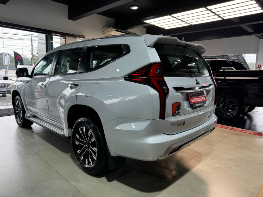 Mitsubishi-PAJERO SPORT-2.4 16V MIVEC TURBO DIESEL HPE-S AWD AUTOMÁTICO