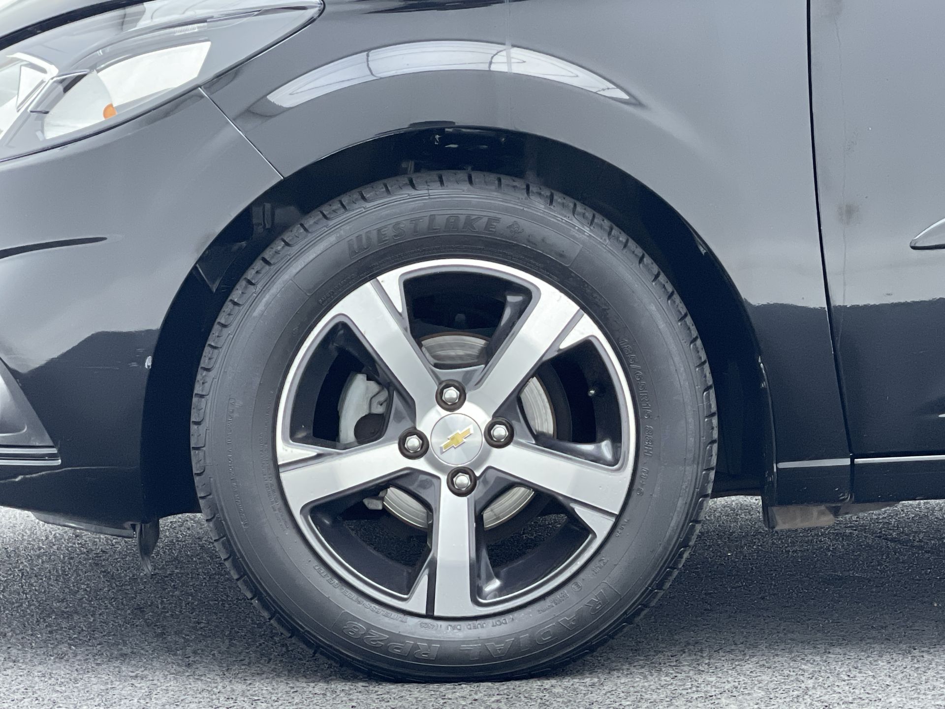 GM - Chevrolet-ONIX-ONIX HATCH LTZ 1.4 8V FlexPower 5p Aut.