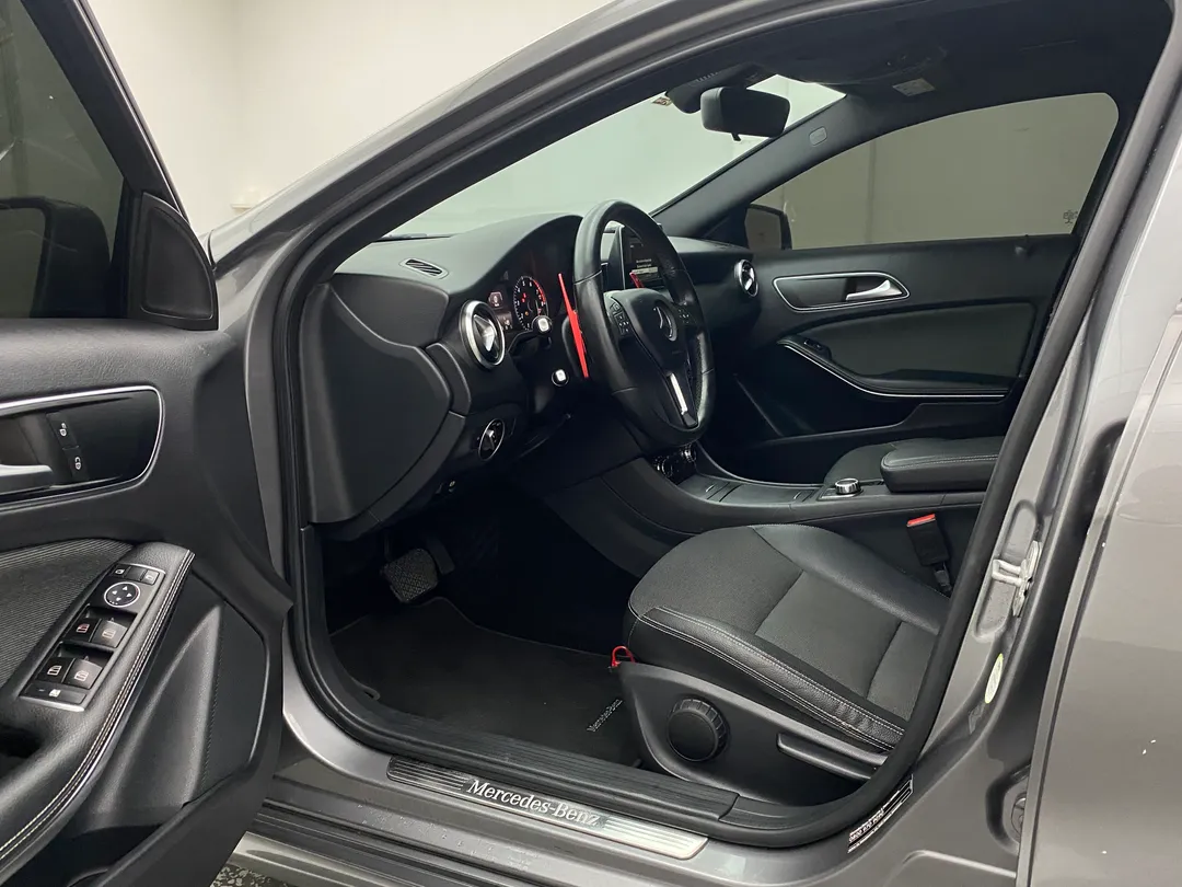 mercedes-benz classe classe a 200 1.6 tb/flex aut.