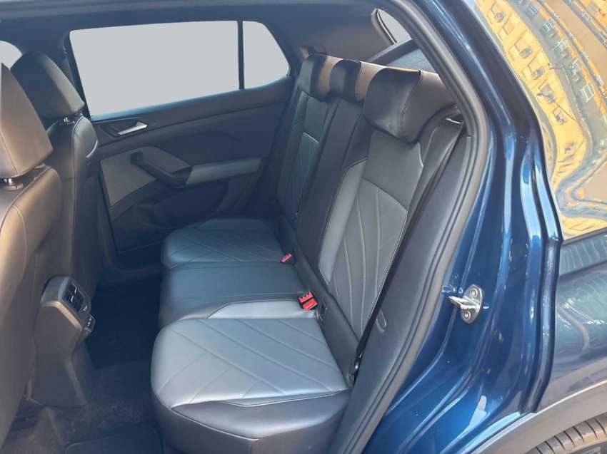 Volkswagen-T-CROSS-1.0 200 TSI TOTAL FLEX COMFORTLINE AUTOMÁTICO