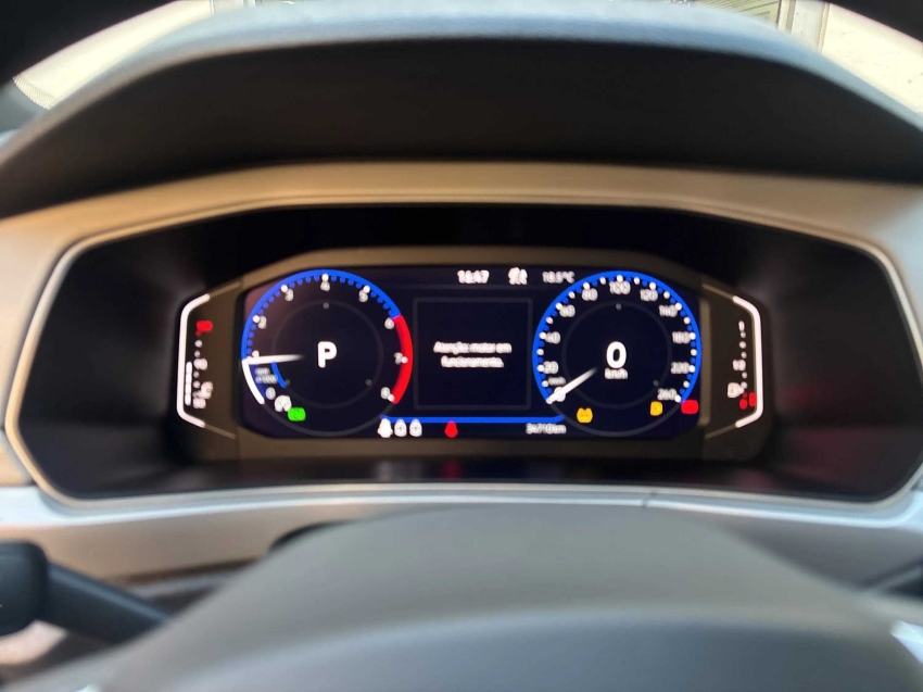Volkswagen-T-CROSS-1.0 200 TSI TOTAL FLEX COMFORTLINE AUTOMÁTICO
