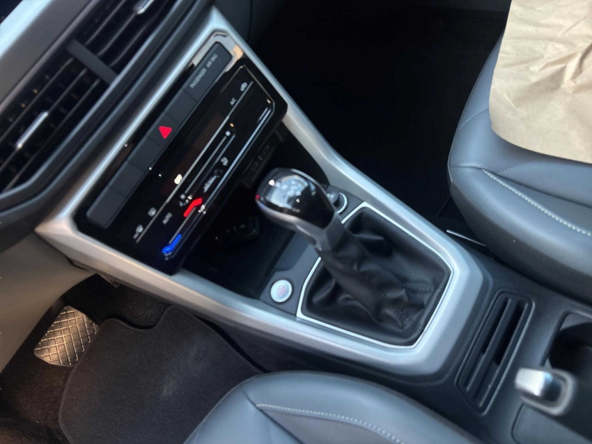 Volkswagen-T-CROSS-1.0 200 TSI TOTAL FLEX COMFORTLINE AUTOMÁTICO