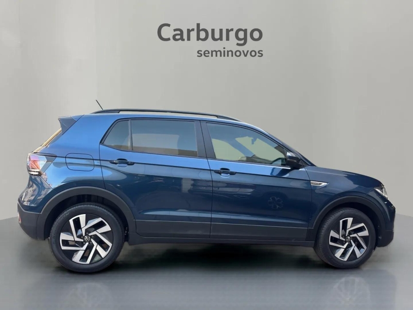 Volkswagen-T-CROSS-1.0 200 TSI TOTAL FLEX COMFORTLINE AUTOMÁTICO