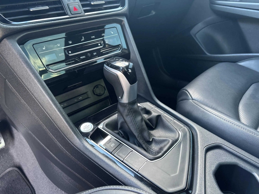 Volkswagen-TAOS-1.4 250 TSI TOTAL FLEX HIGHLINE AUTOMÁTICO