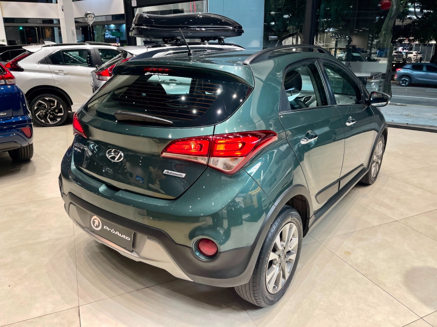Hyundai-HB20X-1.6 16V PREMIUM FLEX 4P AUTOMÁTICO