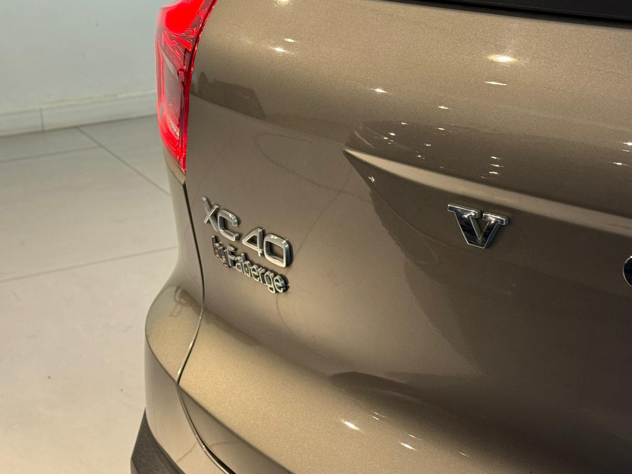 Volvo-XC 40-XC 40 T-4 INSCRIPTION 2.0 190cv FWD