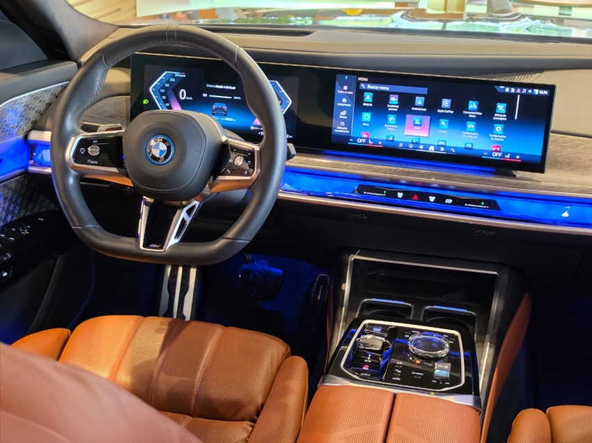 BMW-i7-ELÉTRICO XDRIVE60 M SPORT