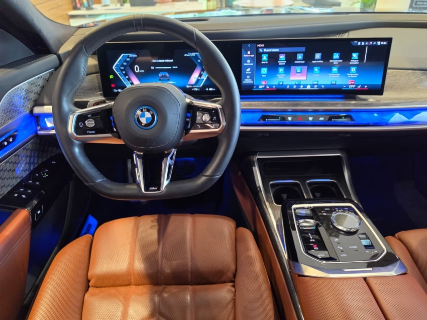 BMW-i7-ELÉTRICO XDRIVE60 M SPORT