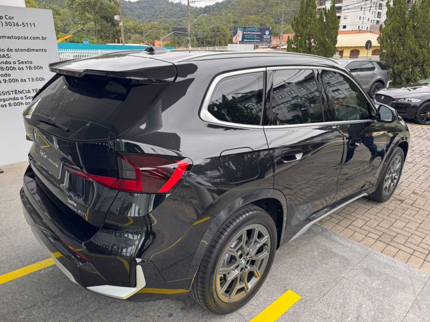 BMW-X1-2.0 16V TURBO GASOLINA SDRIVE20I X-LINE STEPTRONIC