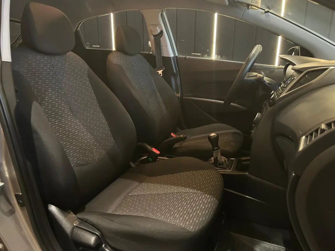 Hyundai-HB20-HB20 Unique 1.0 Flex 12V Mec.