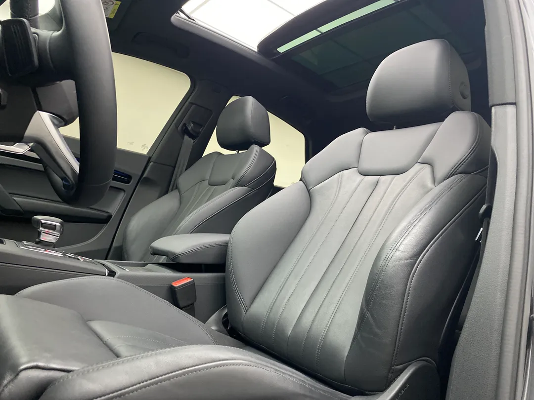 Audi-Q5-Q5 SB P Black. 2.0 TFSIe S.Tr. Qt (Hib.)
