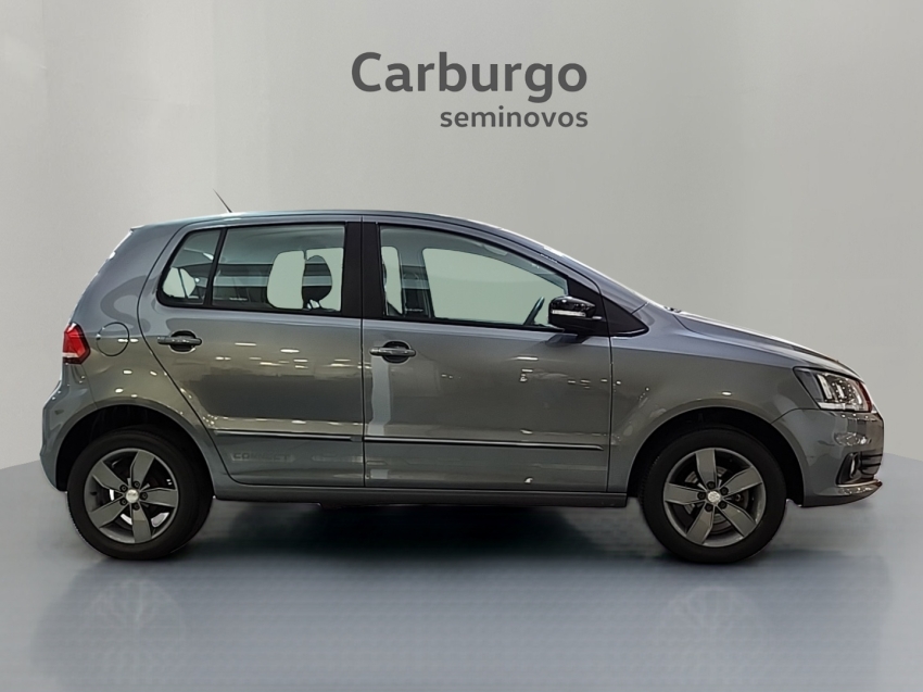 Volkswagen-FOX-1.6 MSI TOTAL FLEX CONNECT 4P MANUAL