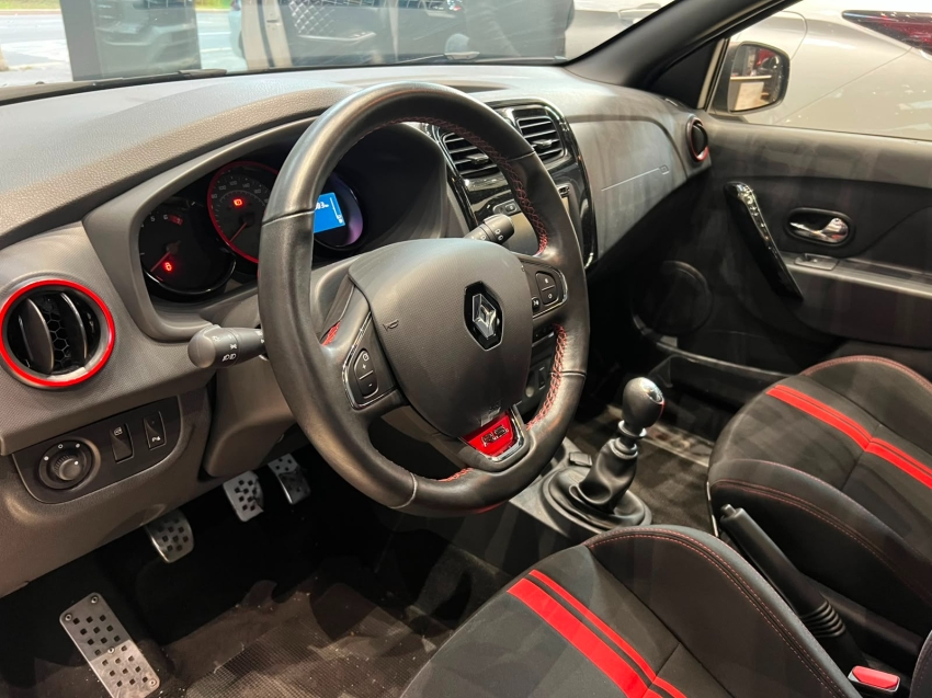 Renault-SANDERO-2.0 16V HI-FLEX RS MANUAL