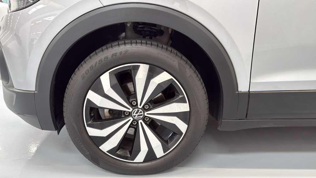 Volkswagen-T-CROSS-1.0 200 TSI TOTAL FLEX COMFORTLINE AUTOMÁTICO