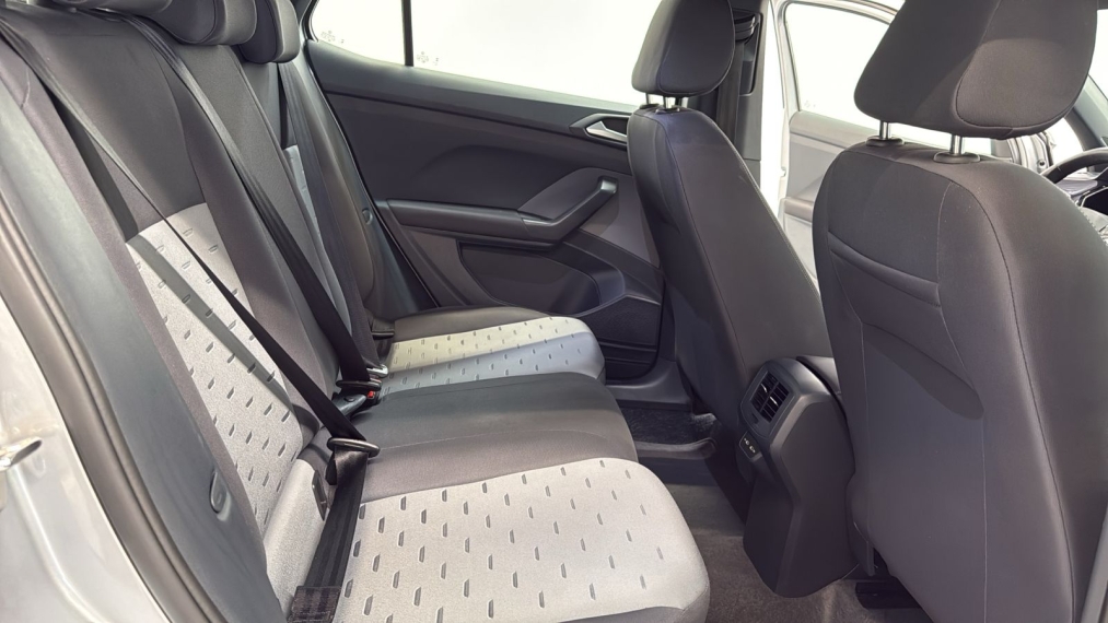 Volkswagen-T-CROSS-1.0 200 TSI TOTAL FLEX COMFORTLINE AUTOMÁTICO