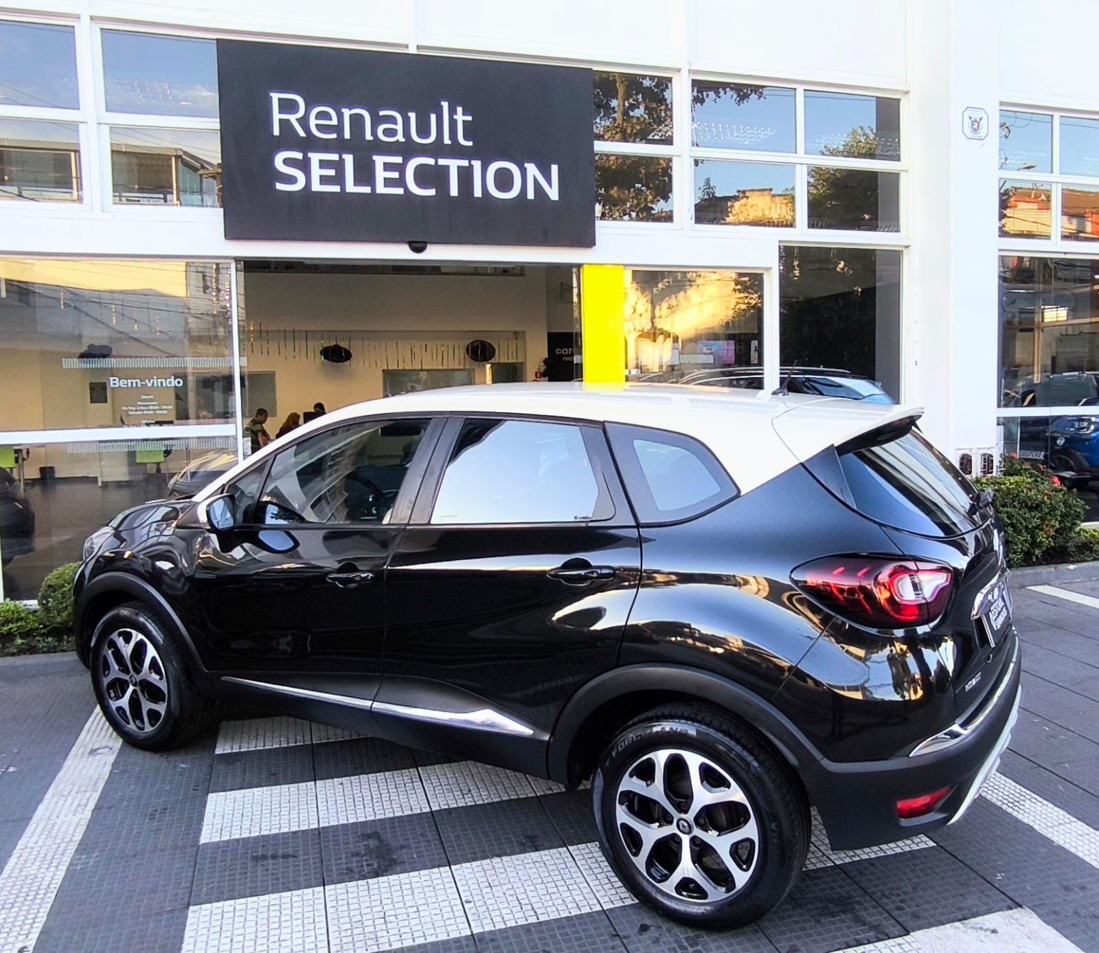 Renault-CAPTUR-CAPTUR Intense 1.6 16V Flex 5p Aut.