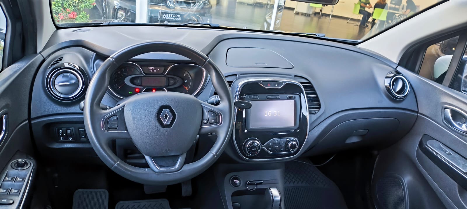 Renault-CAPTUR-CAPTUR Intense 1.6 16V Flex 5p Aut.