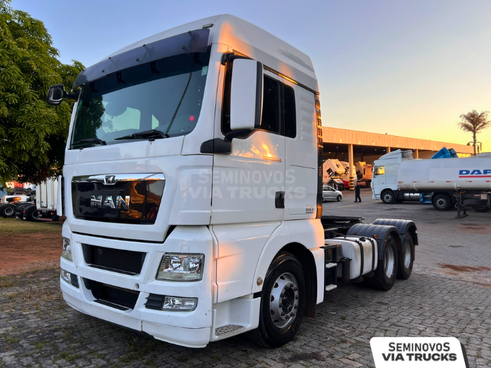 MAN-TGX-TGX 28.440 6x2 2p (diesel)(E5)