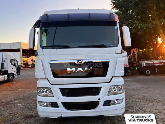 MAN-TGX-TGX 28.440 6x2 2p (diesel)(E5)