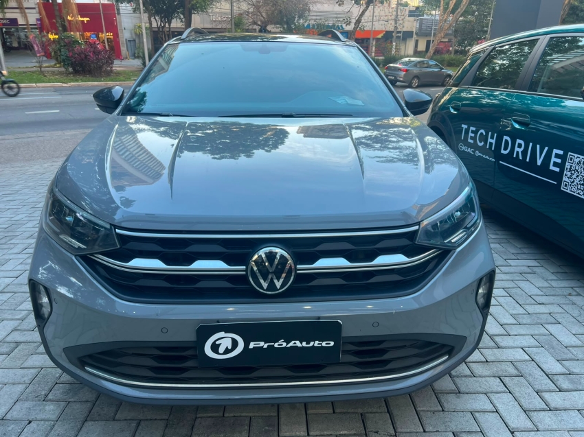 Volkswagen-NIVUS-1.0 200 TSI TOTAL FLEX HIGHLINE AUTOMÁTICO