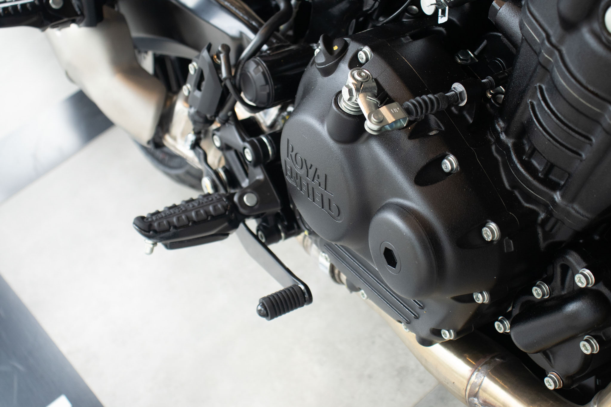 Royal Enfield-GUERRILLA 450-GUERRILLA 450 Peix Bronze