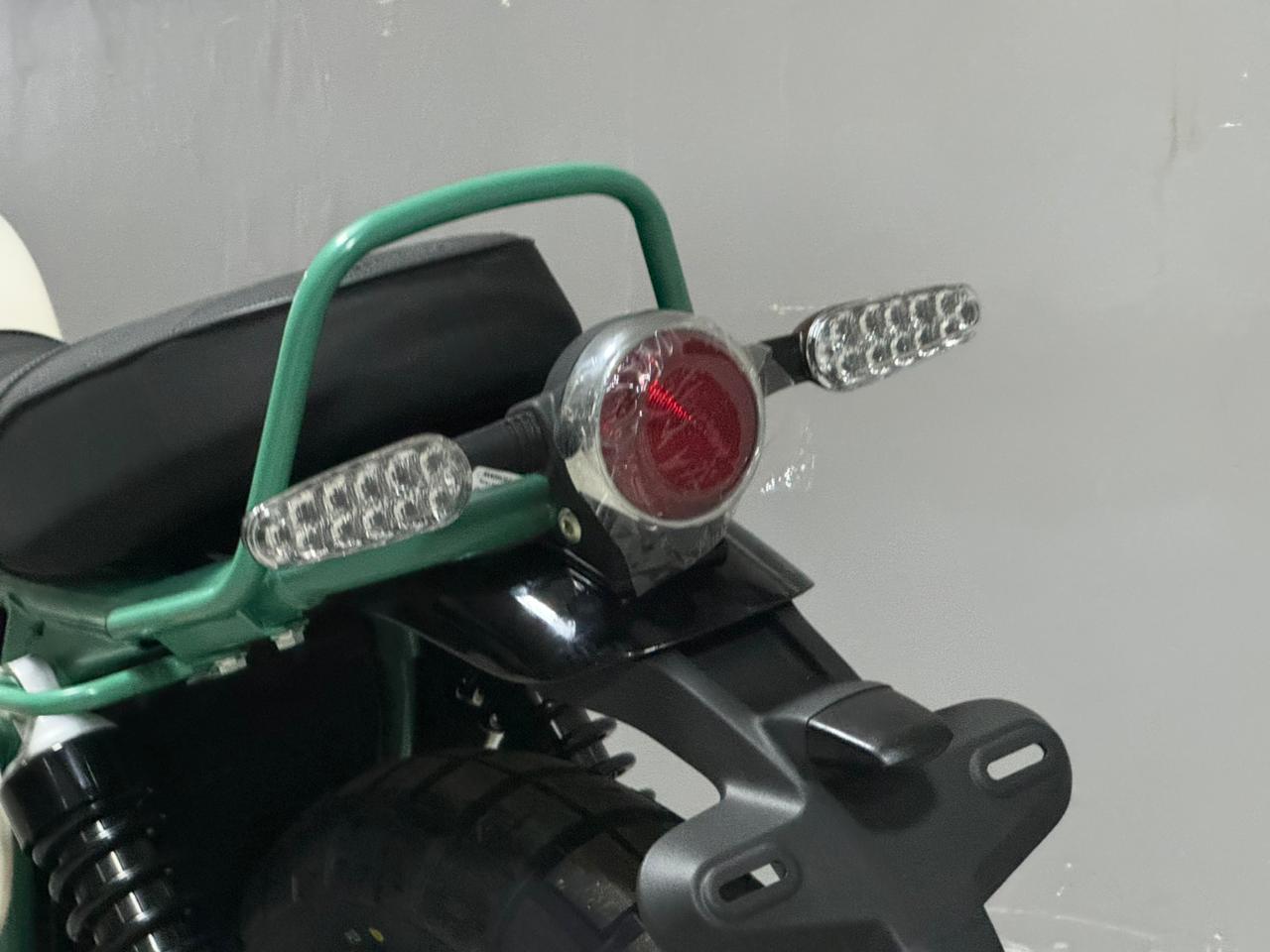 Royal Enfield-Interceptor-Interceptor Bear 650