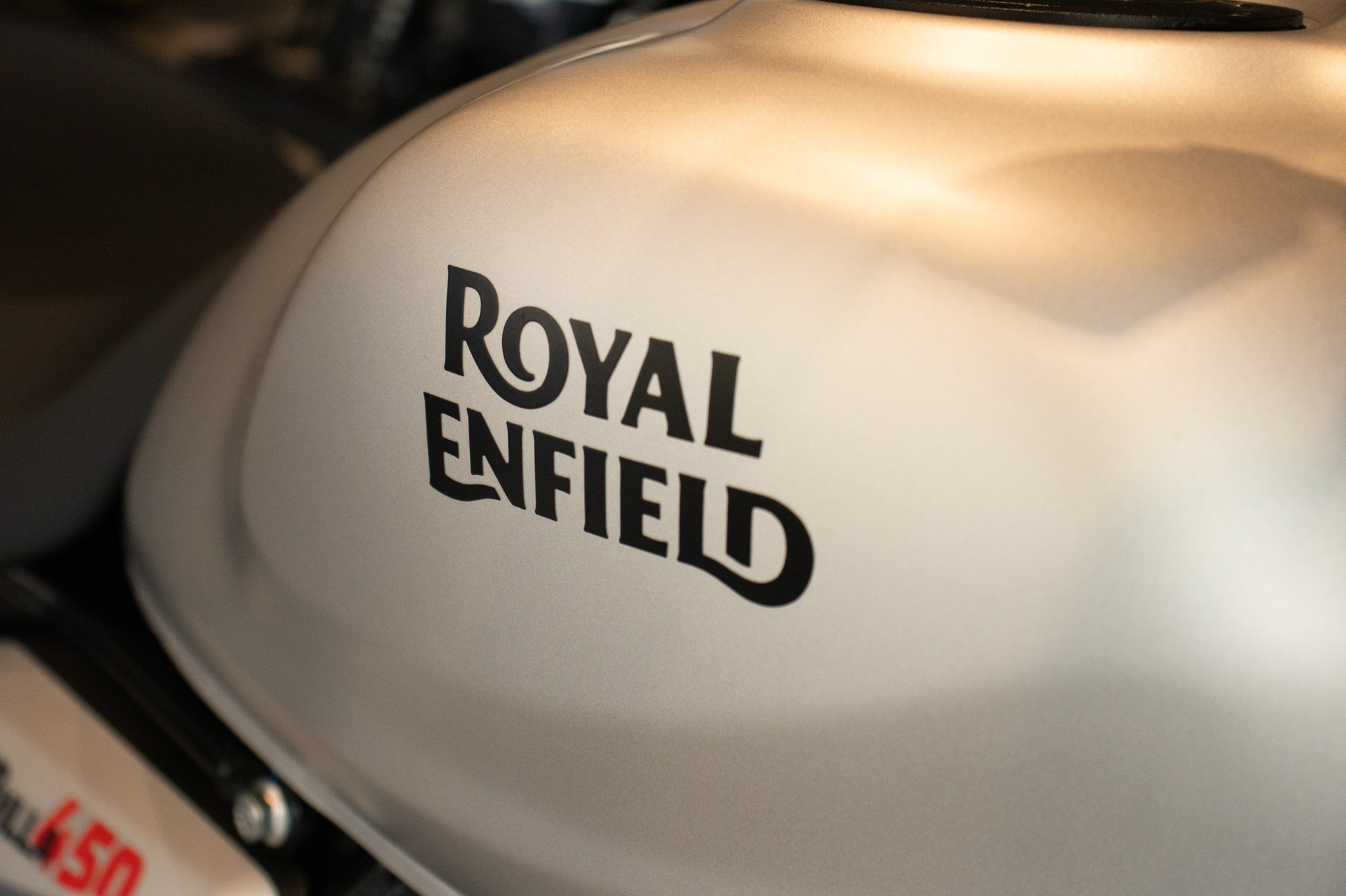 Royal Enfield-GUERRILLA 450-GUERRILLA 450 Smoke Silver