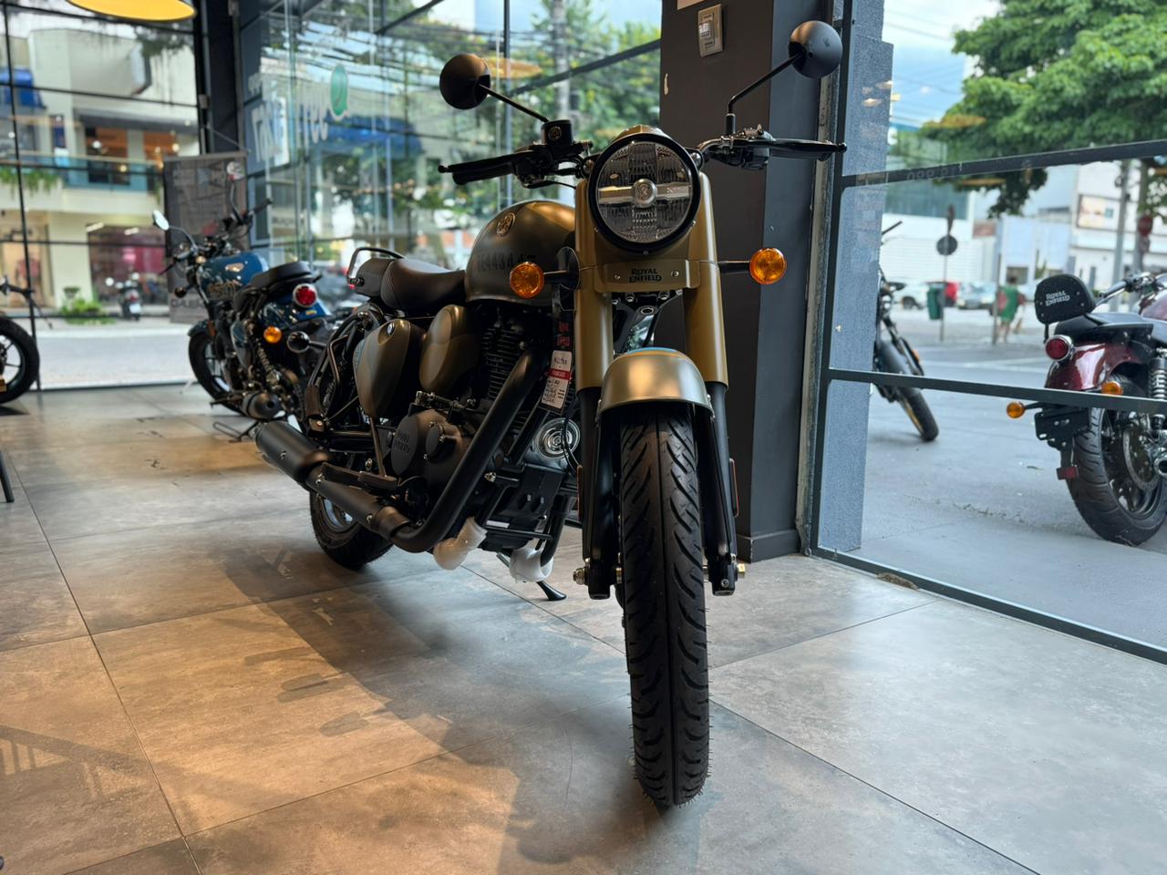 Royal Enfield-Classic 350-CLASSIC 350 J1A3 COMMANDO SAND