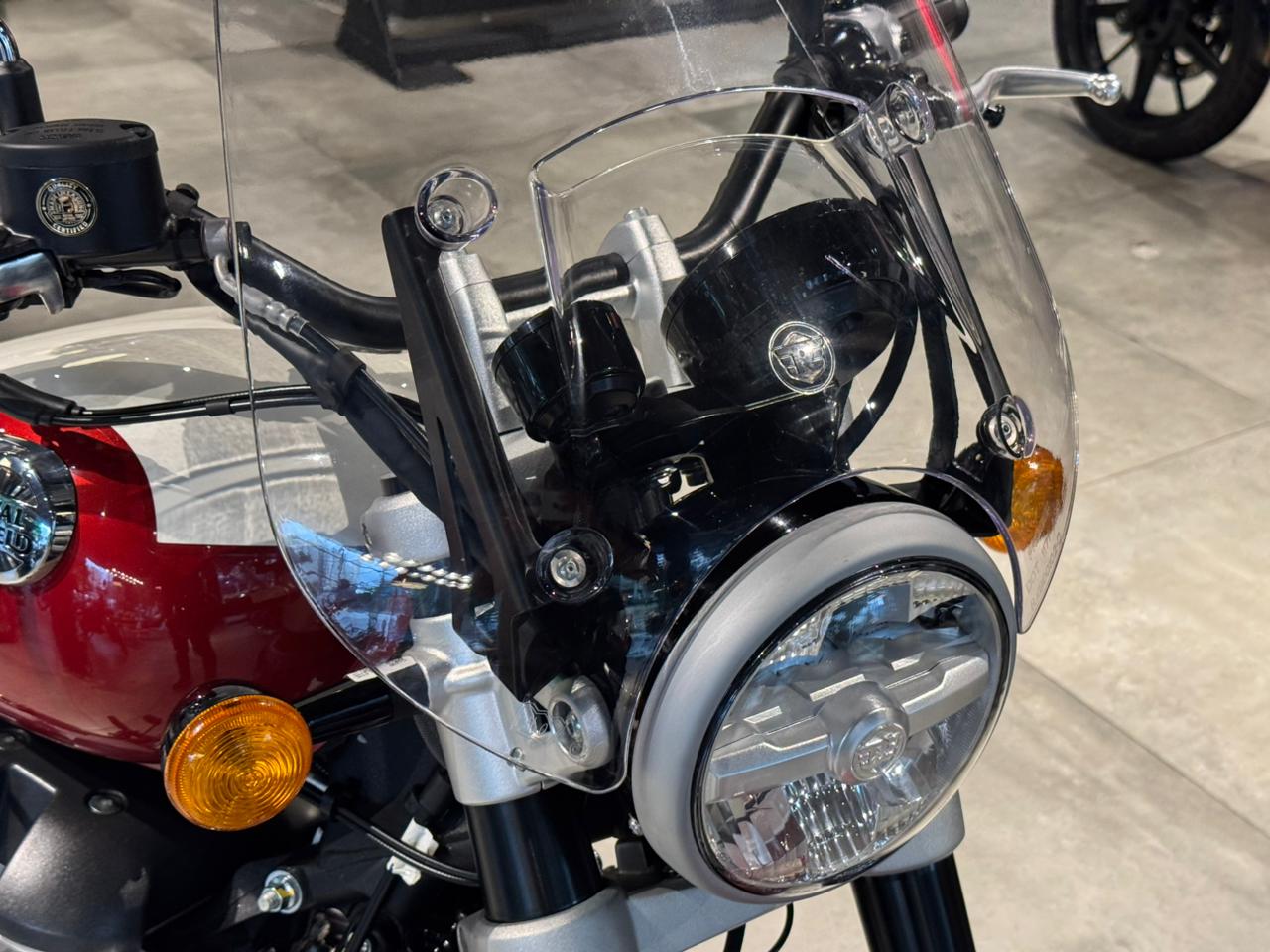 Royal Enfield-Super-Super Meteor Celestial 650cc ABS