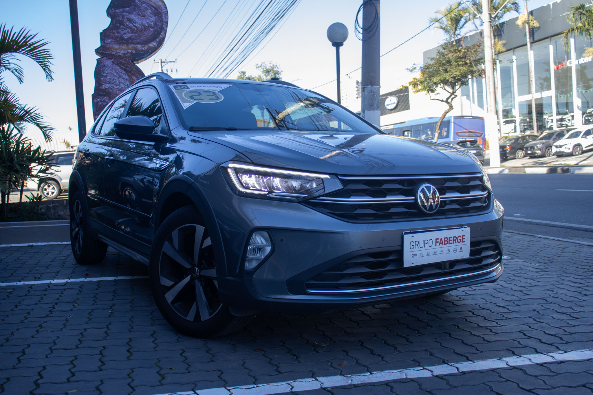 Nivus Highline 1.0 200 TSI Flex Aut.