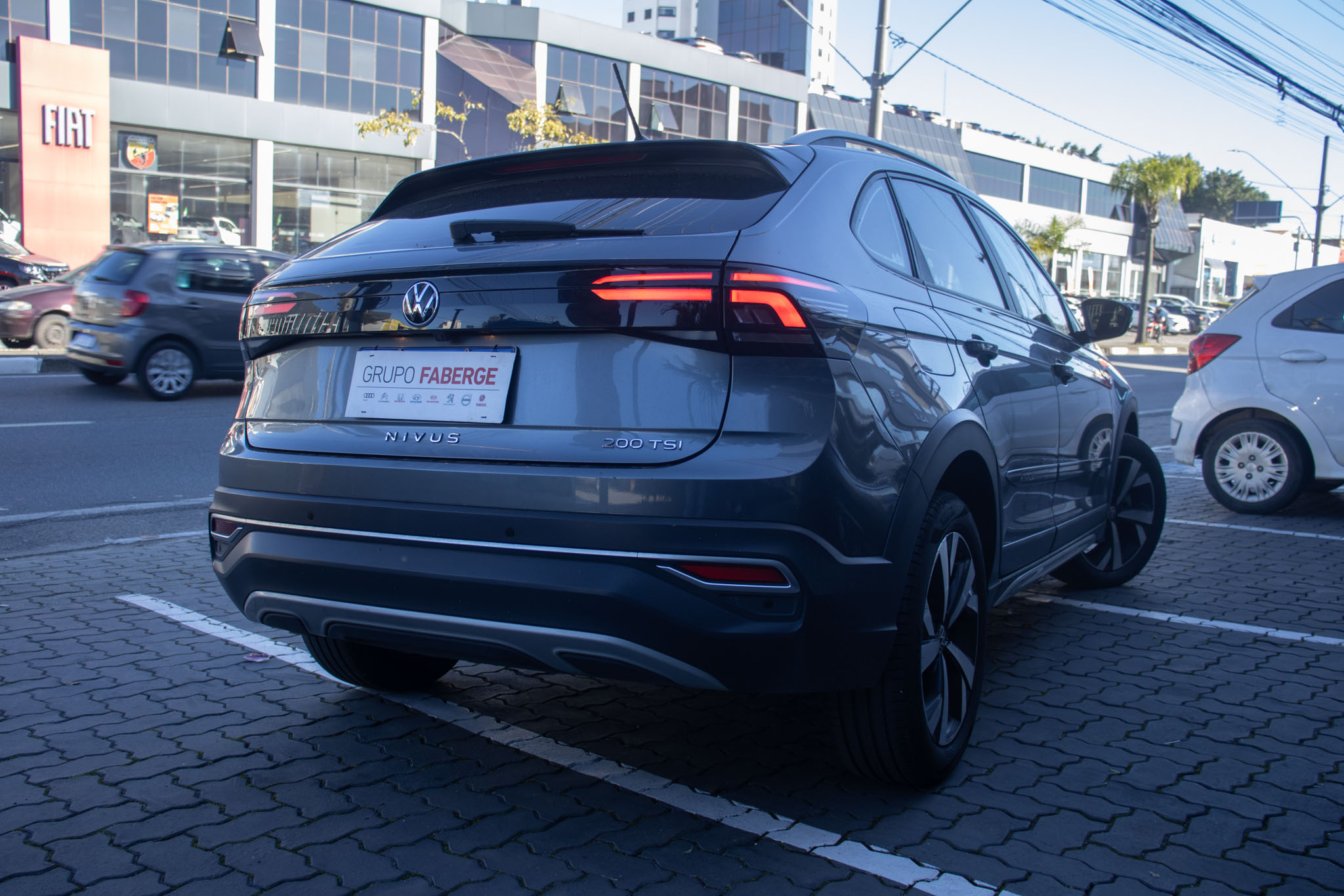 Volkswagen-Nivus-Nivus Highline 1.0 200 TSI Flex Aut.