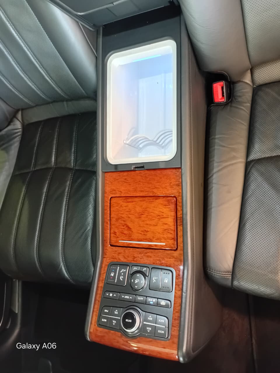 Hyundai-EQUUS-EQUUS 4.6 V8 32V 366cv 4p Aut.