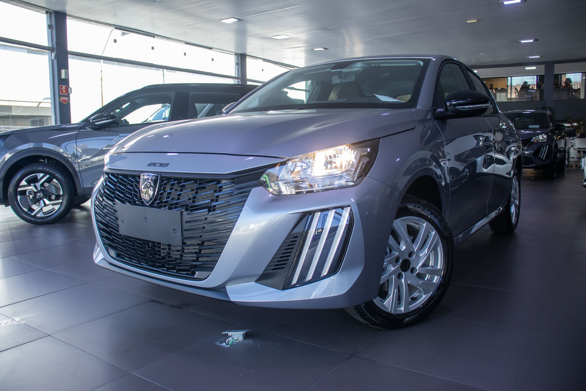 Peugeot-208-208 ACTIVE 1.0 TURBO 200 5P AUT.