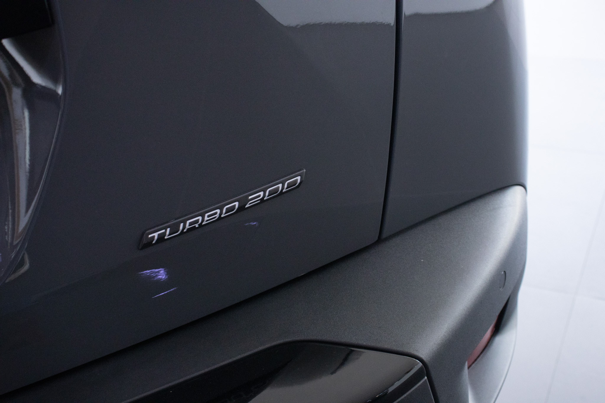 Peugeot-2008-2008 GT 1.0 Turbo Hibrido Aut.