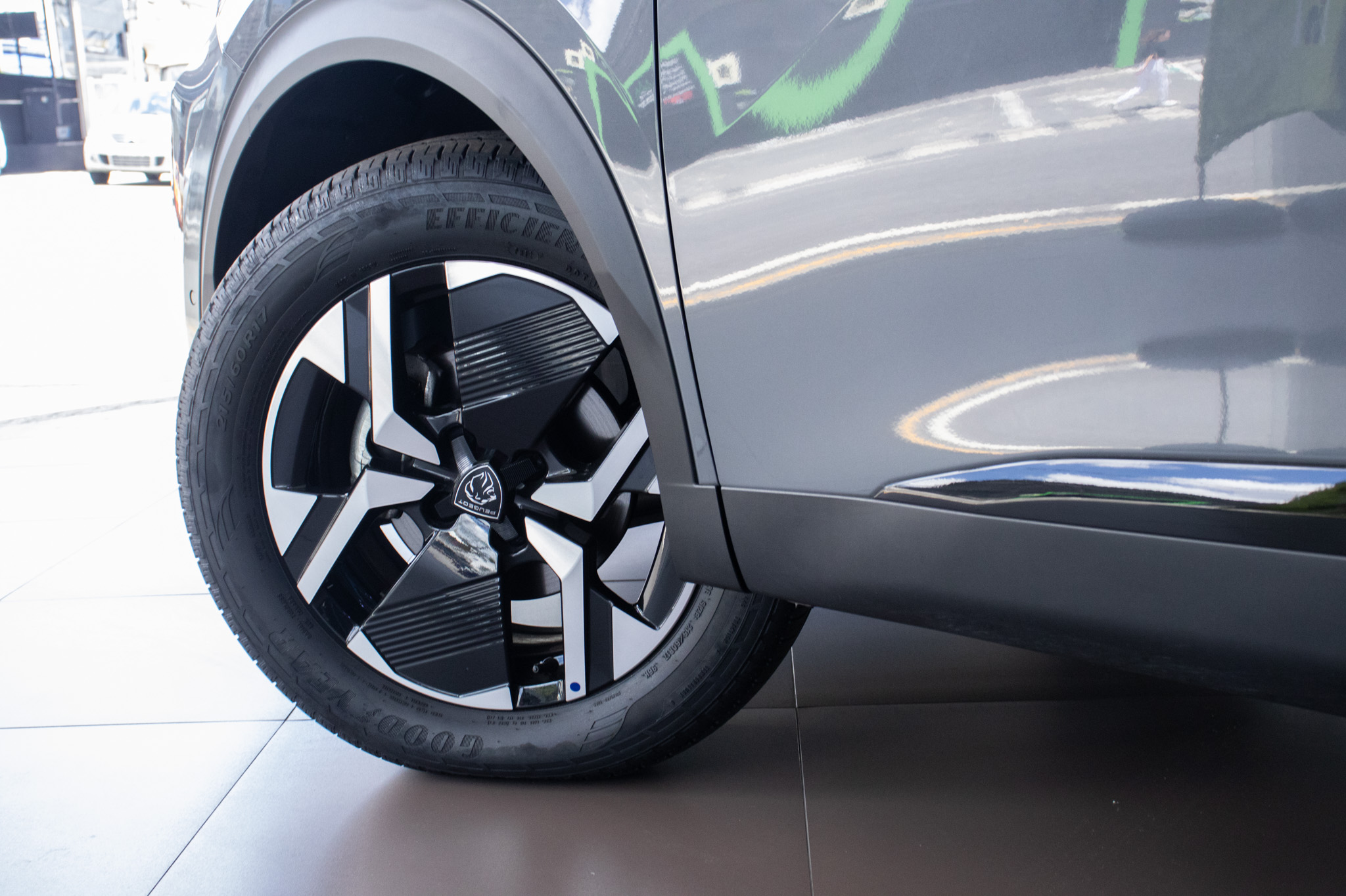 Peugeot-2008-2008 GT 1.0 Turbo Hibrido Aut.