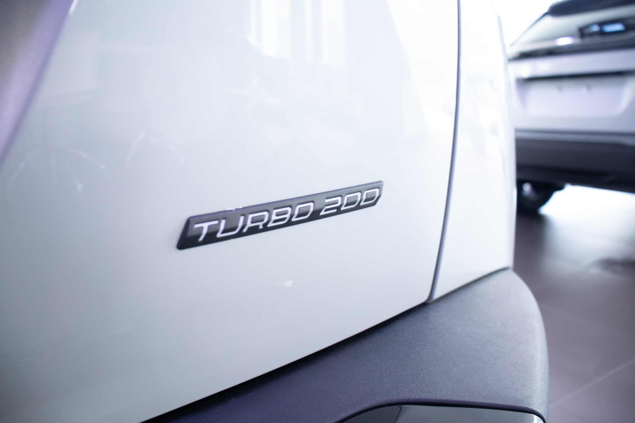 Peugeot-2008-2008 GT 1.0 Turbo Hibrido Aut.
