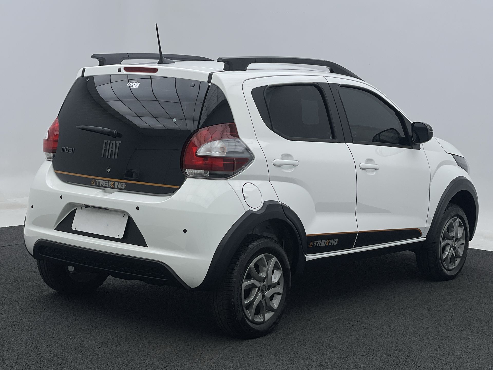 Fiat-MOBI-MOBI TREKKING 1.0 FLEX 4P