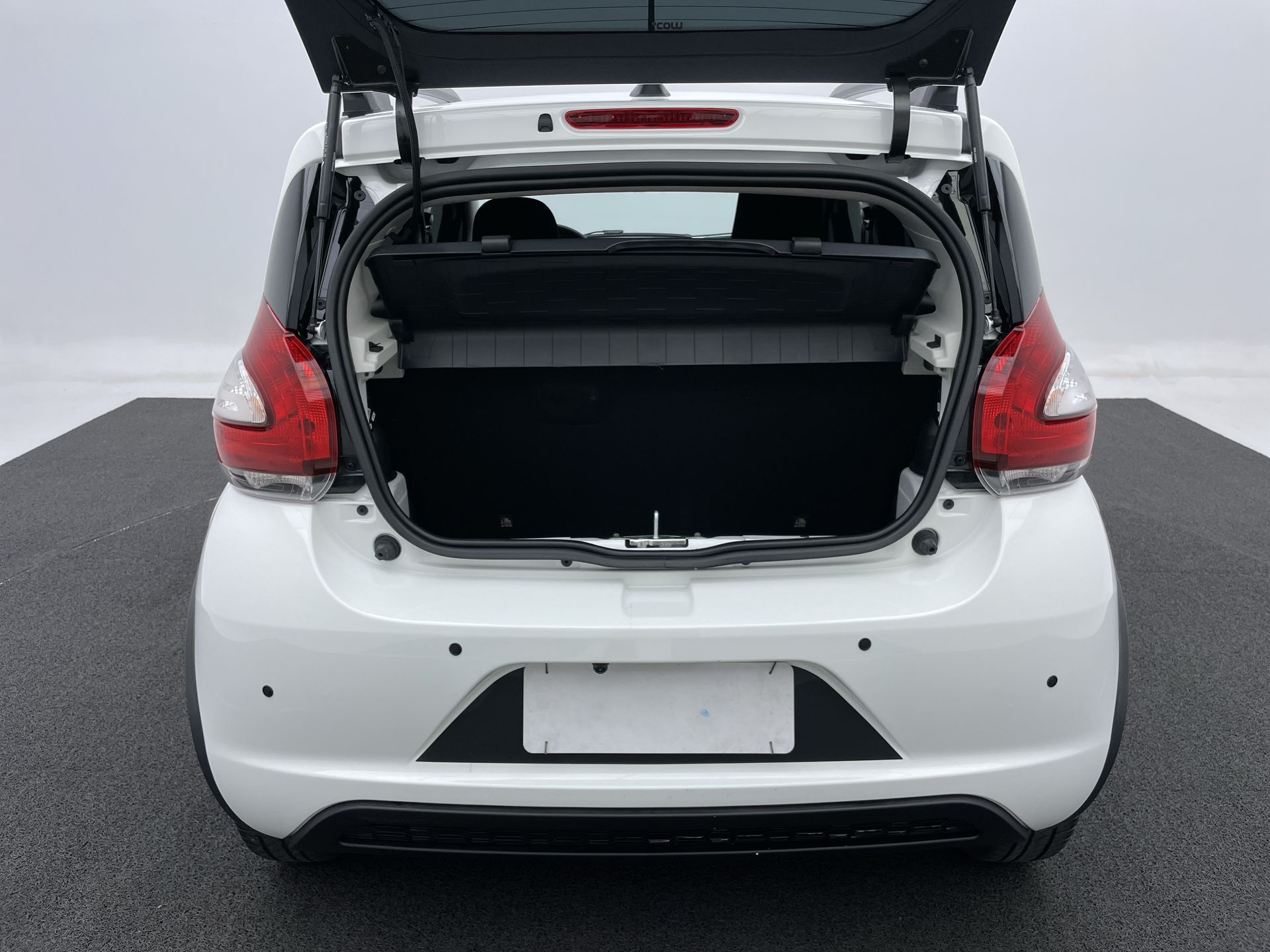 Fiat-MOBI-MOBI TREKKING 1.0 FLEX 4P