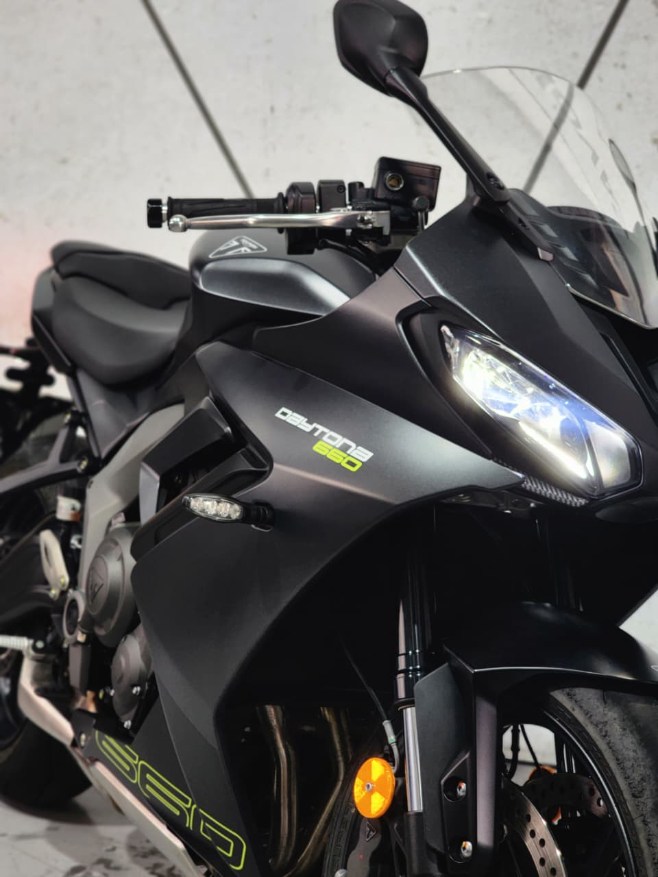 TRIUMPH-DAYTONA-DAYTONA 660