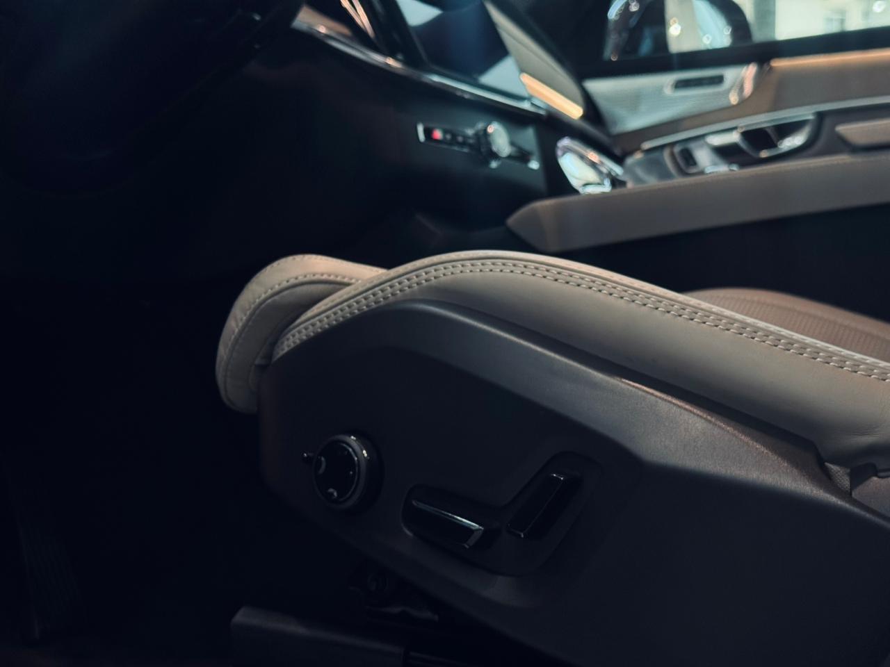 Volvo-XC 90-XC 90 T-8 Ultra 2.0 AWD (Híbrido)