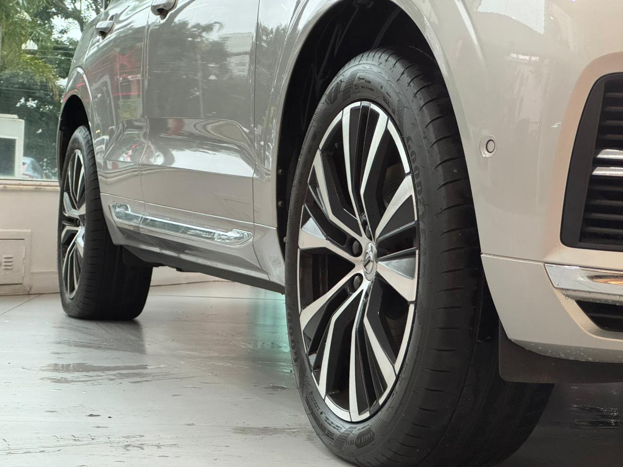 Volvo-XC 60-XC 60 T-8 Ultimate 2.0 AWD (Híbrido)